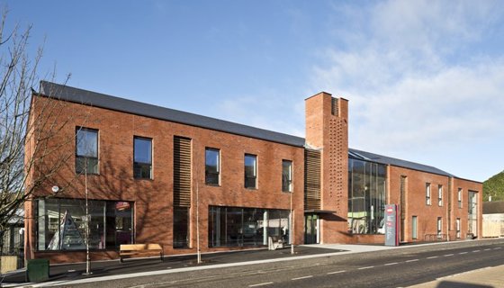 Lennoxtown Library exterior